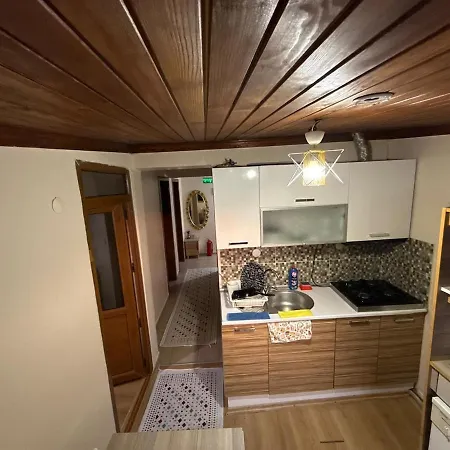 With Terrace In A Location, 100 Steps From The Sea アパート