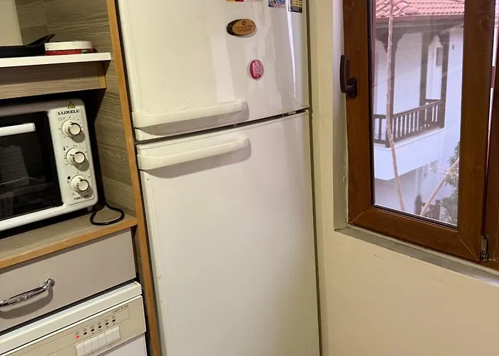 アパート With Terrace In A Location, 100 Steps From The Sea