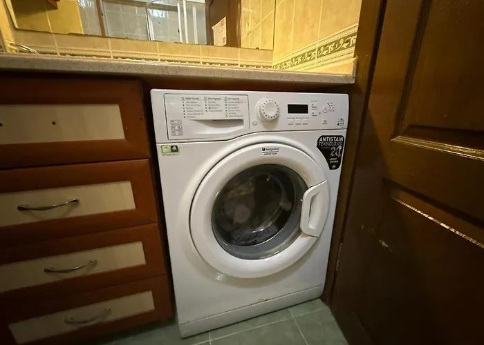 With Terrace In A Location, 100 Steps From The Sea アパート